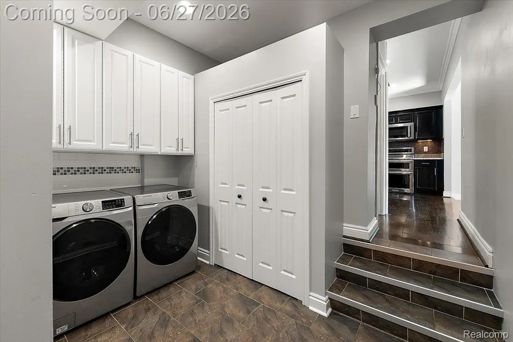 415 Yerkes Street Northville City MI 48167