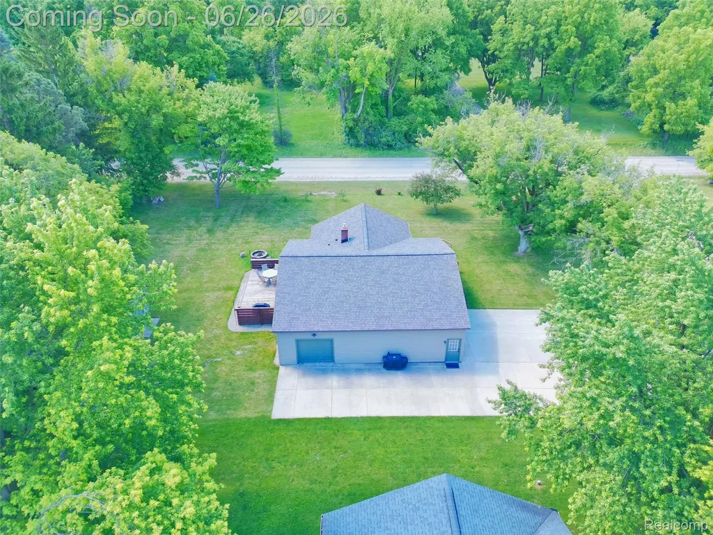 11997 Ruth Street Green Oak Township MI 48178