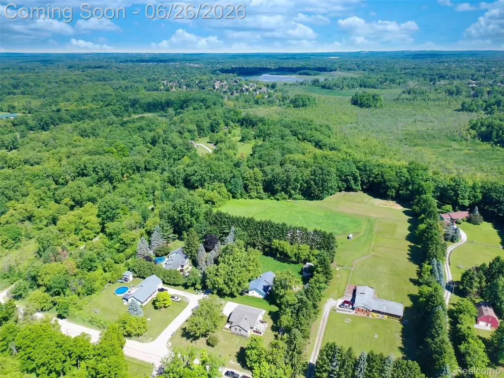 11997 Ruth Street Green Oak Township MI 48178
