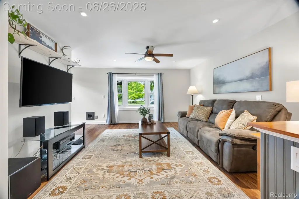 11997 Ruth Street Green Oak Township MI 48178