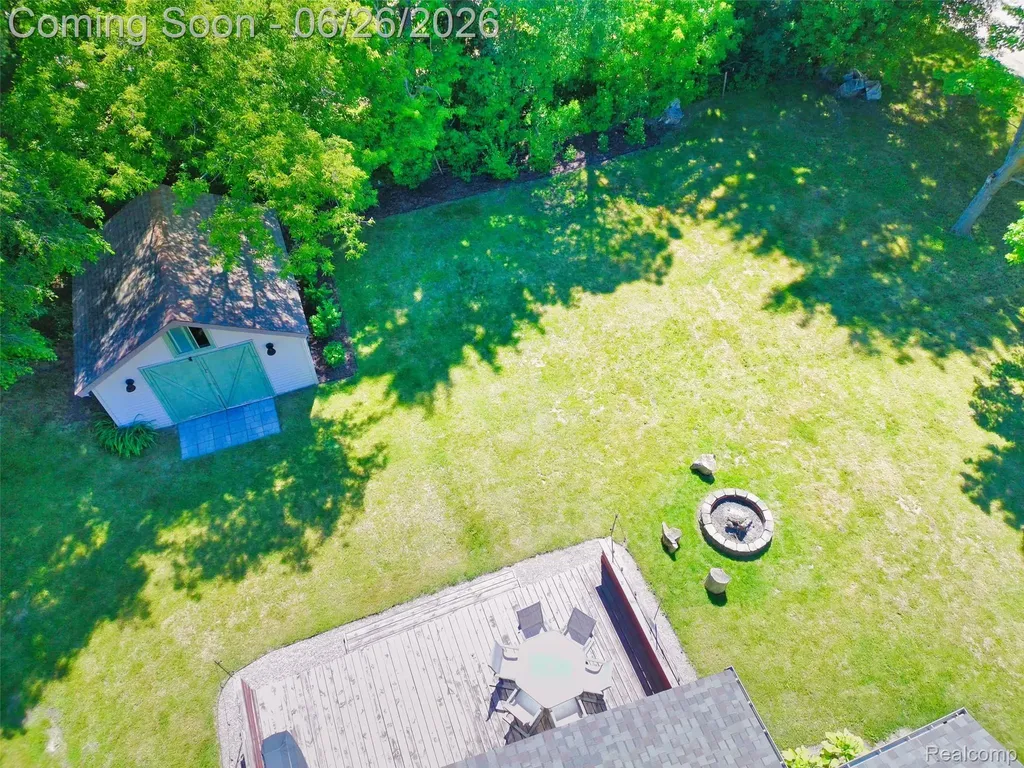 11997 Ruth Street Green Oak Township MI 48178