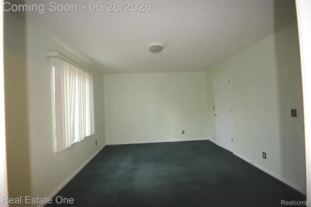 2140 W View Court Lake Orion Village MI 48360