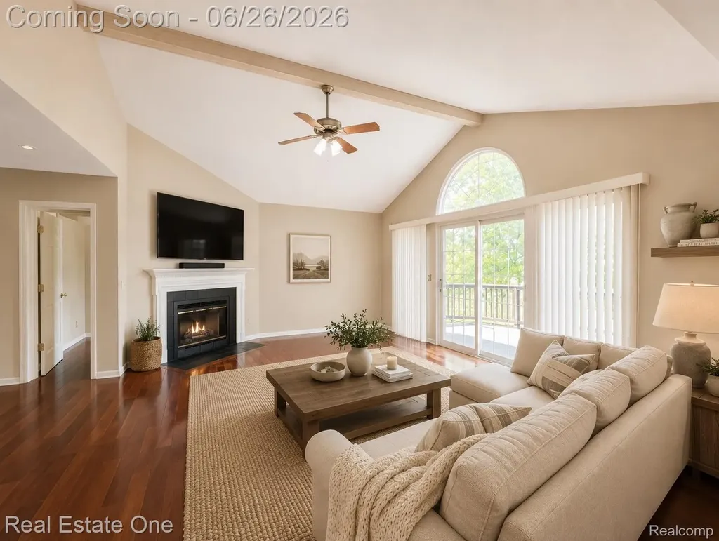 2140 W View Court Lake Orion Village MI 48360