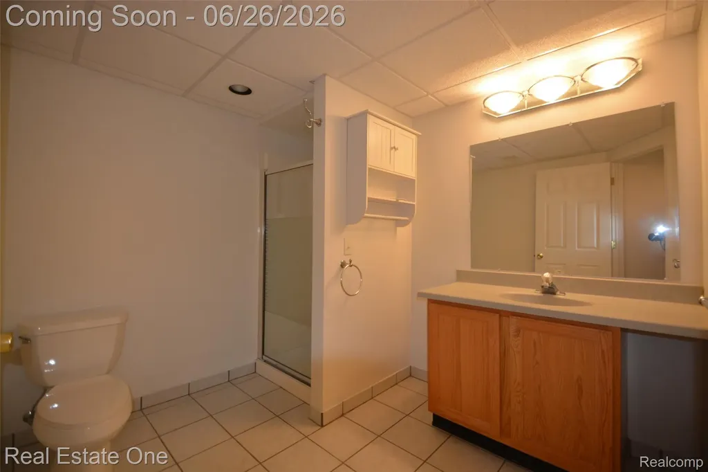 2140 W View Court Lake Orion Village MI 48360