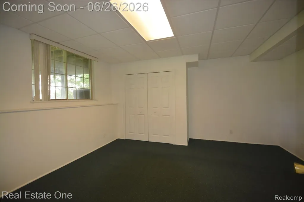 2140 W View Court Lake Orion Village MI 48360