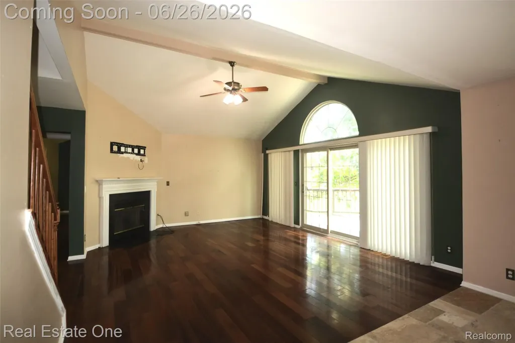 2140 W View Court Lake Orion Village MI 48360