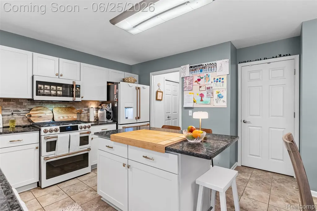 10140 Fieldway Trail Grand Blanc Charter Township MI 48442