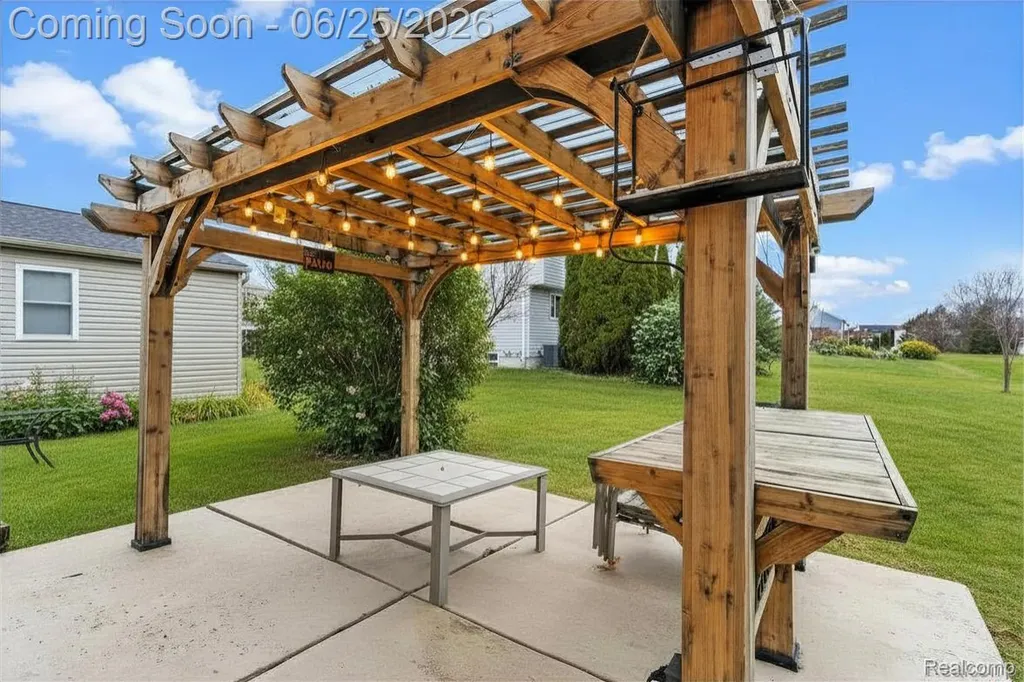 10140 Fieldway Trail Grand Blanc Charter Township MI 48442