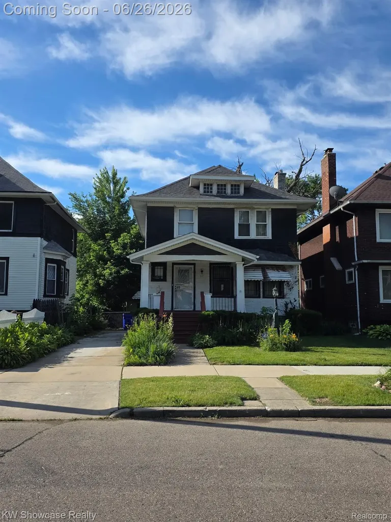 917 Burlingame Street Detroit City MI 48202