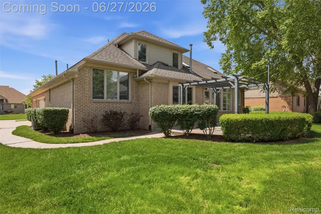 54138 Acadia Drive Macomb Township MI 48042
