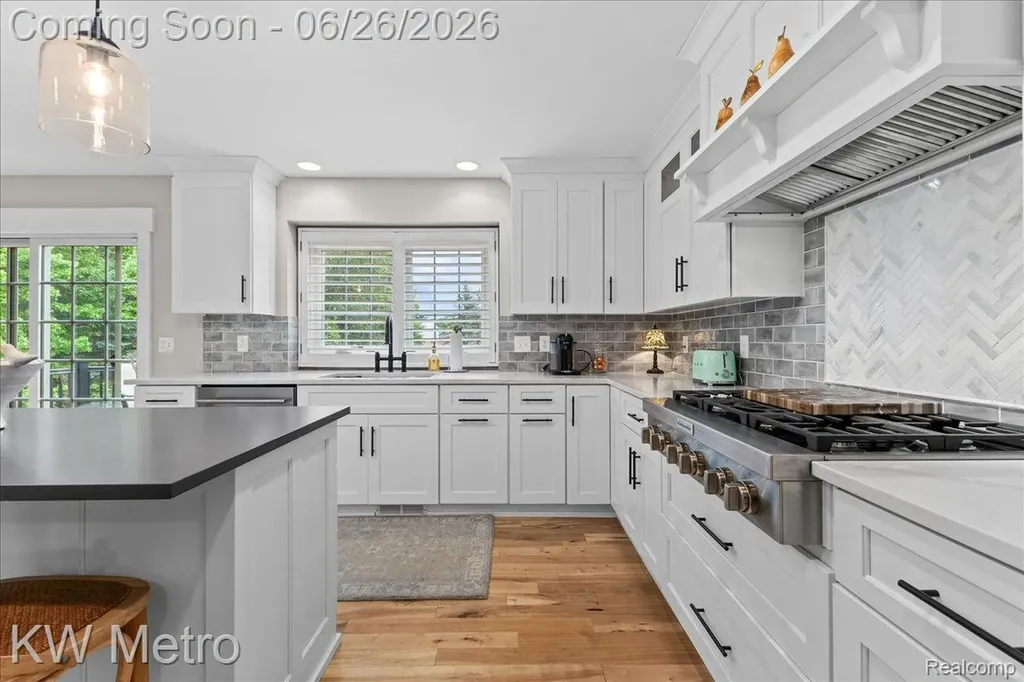 1393 Lake Shore Boulevard Orion Charter Township MI 48362