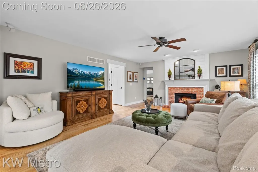 1393 Lake Shore Boulevard Orion Charter Township MI 48362
