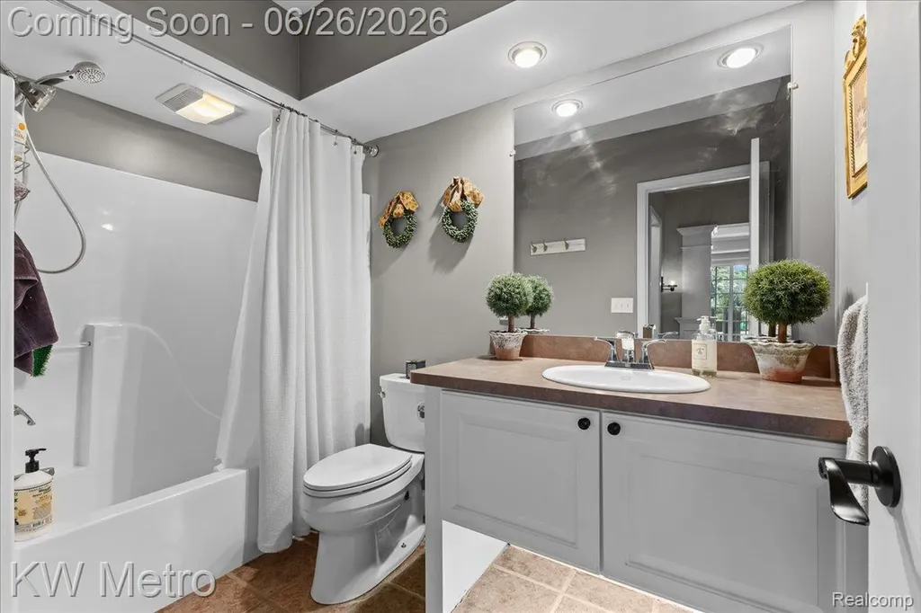 1393 Lake Shore Boulevard Orion Charter Township MI 48362