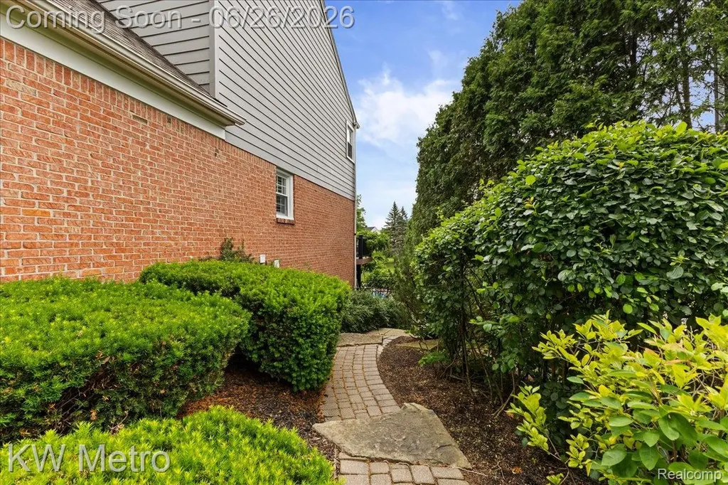 1393 Lake Shore Boulevard Orion Charter Township MI 48362