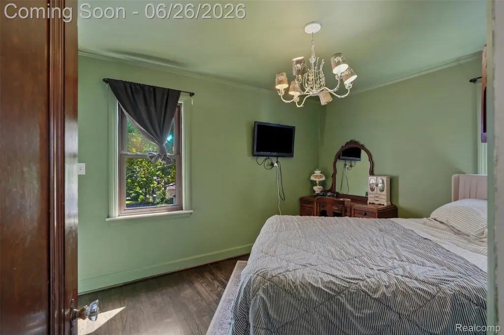 461 Manor Street Grosse Pointe Farms City MI 48236