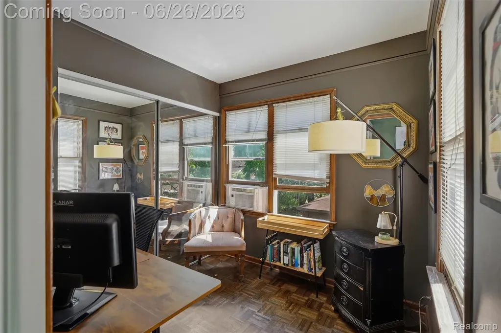 461 Manor Street Grosse Pointe Farms City MI 48236