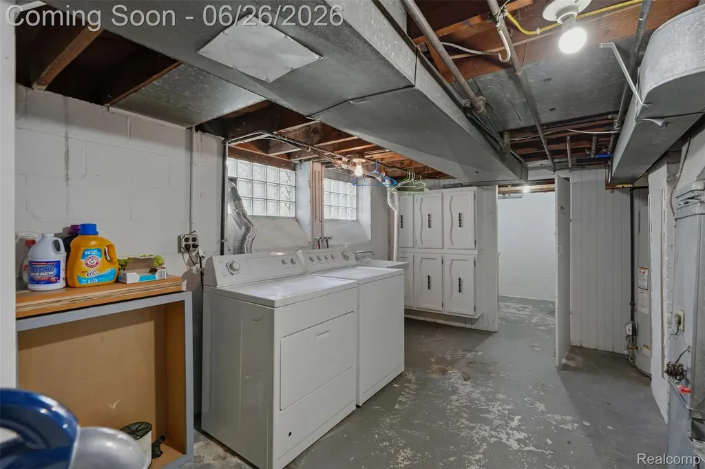 461 Manor Street Grosse Pointe Farms City MI 48236
