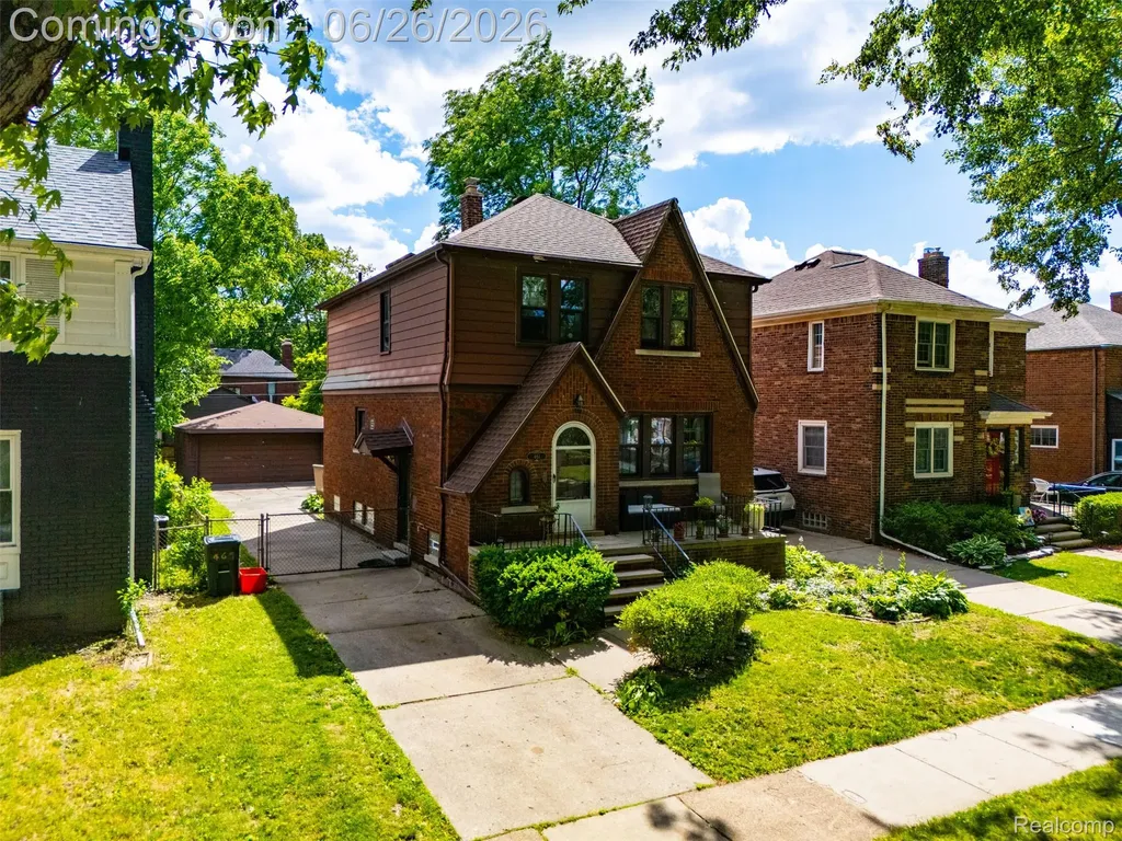 461 Manor Street Grosse Pointe Farms City MI 48236