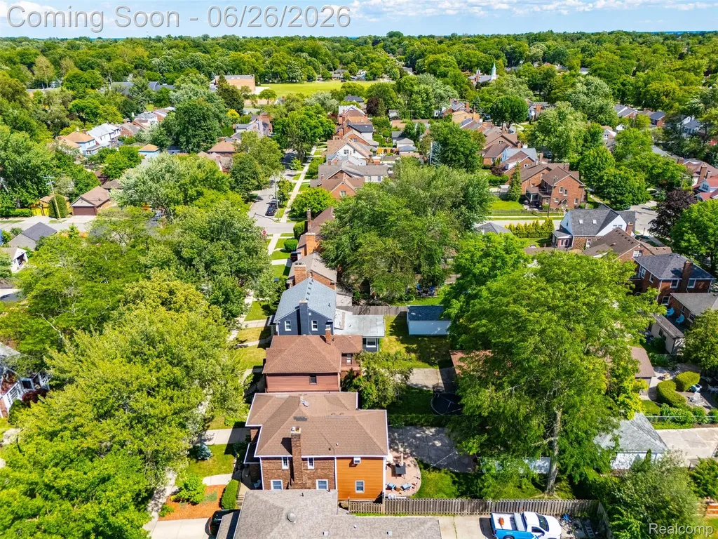 461 Manor Street Grosse Pointe Farms City MI 48236