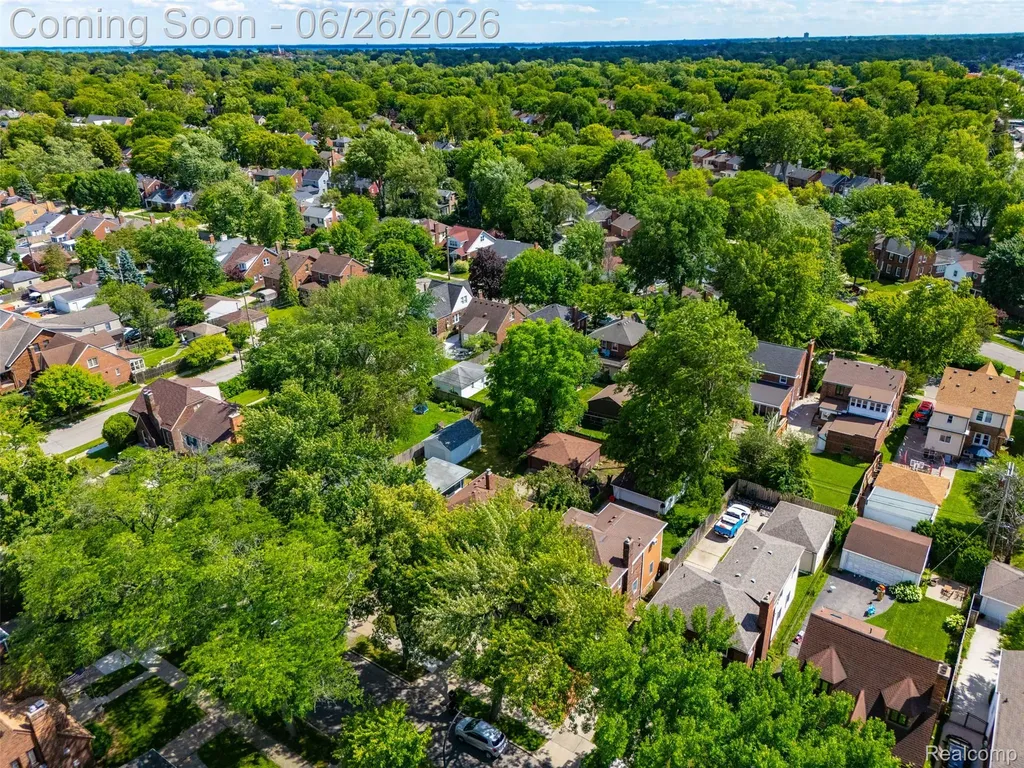 461 Manor Street Grosse Pointe Farms City MI 48236