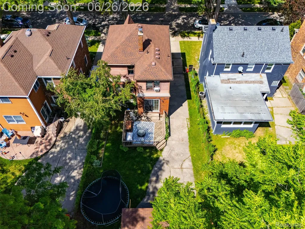 461 Manor Street Grosse Pointe Farms City MI 48236