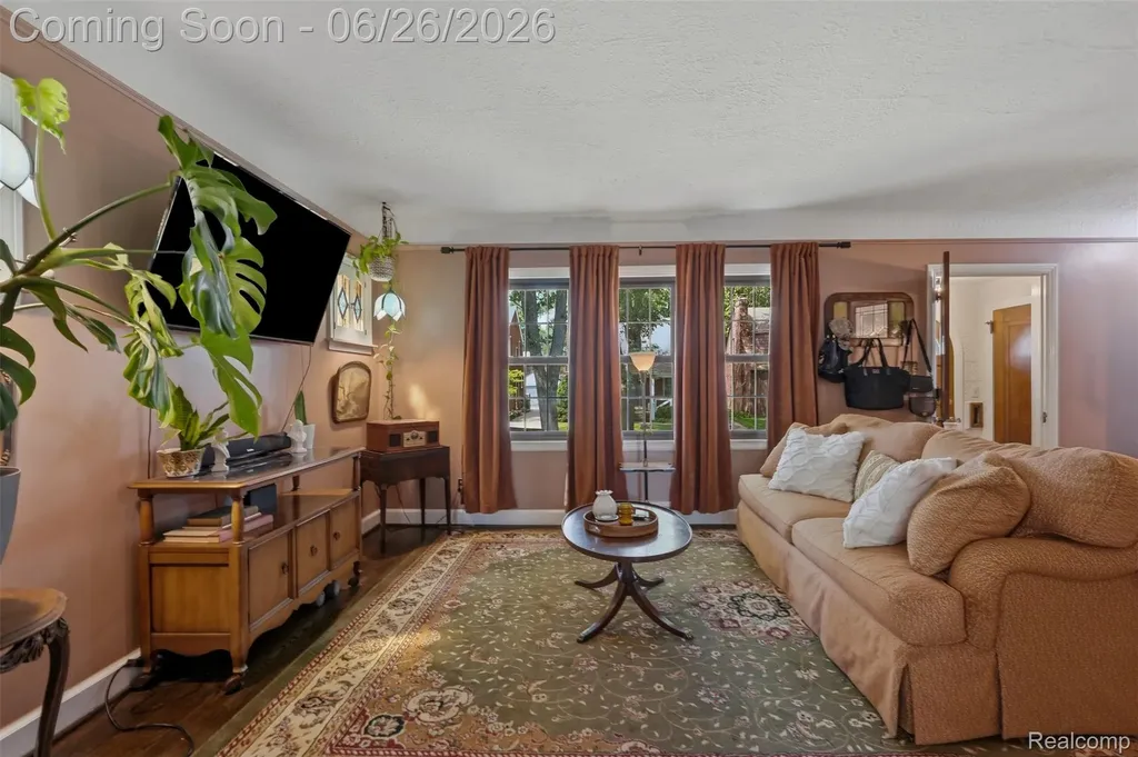 461 Manor Street Grosse Pointe Farms City MI 48236