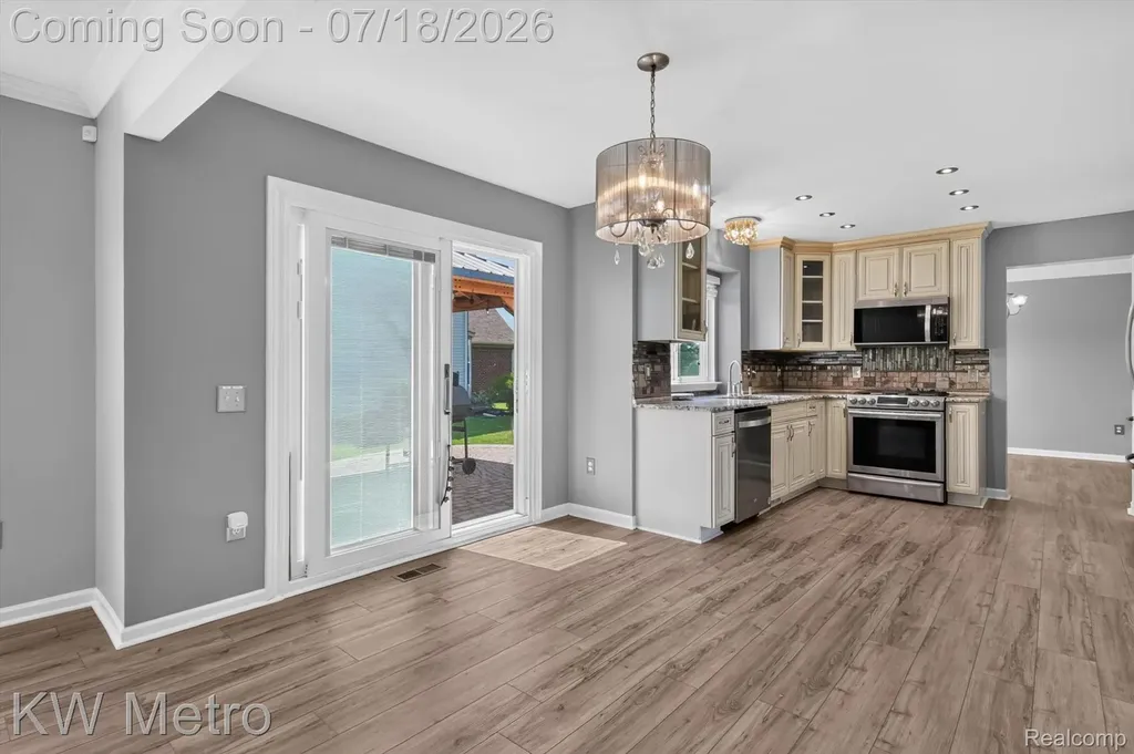 27886 Bluebird Drive Huron Charter Township MI 48134