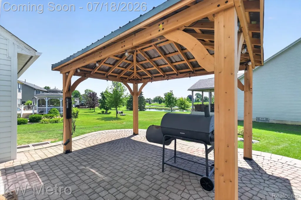 27886 Bluebird Drive Huron Charter Township MI 48134