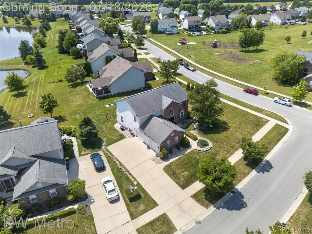 27886 Bluebird Drive Huron Charter Township MI 48134