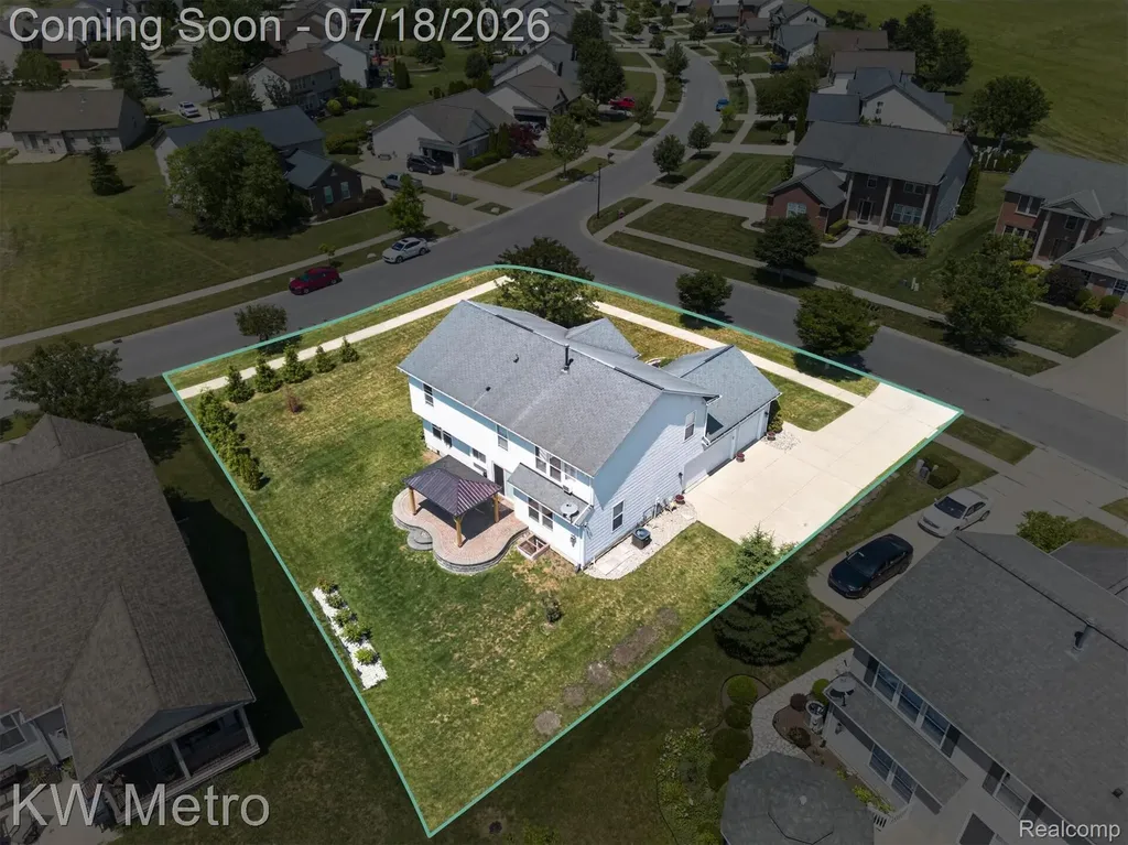 27886 Bluebird Drive Huron Charter Township MI 48134