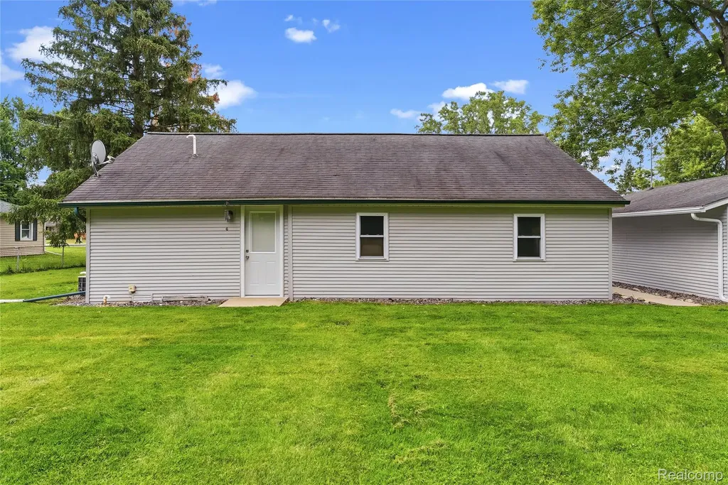 1843 Curtis Road Bridgeport Charter Township MI 48415