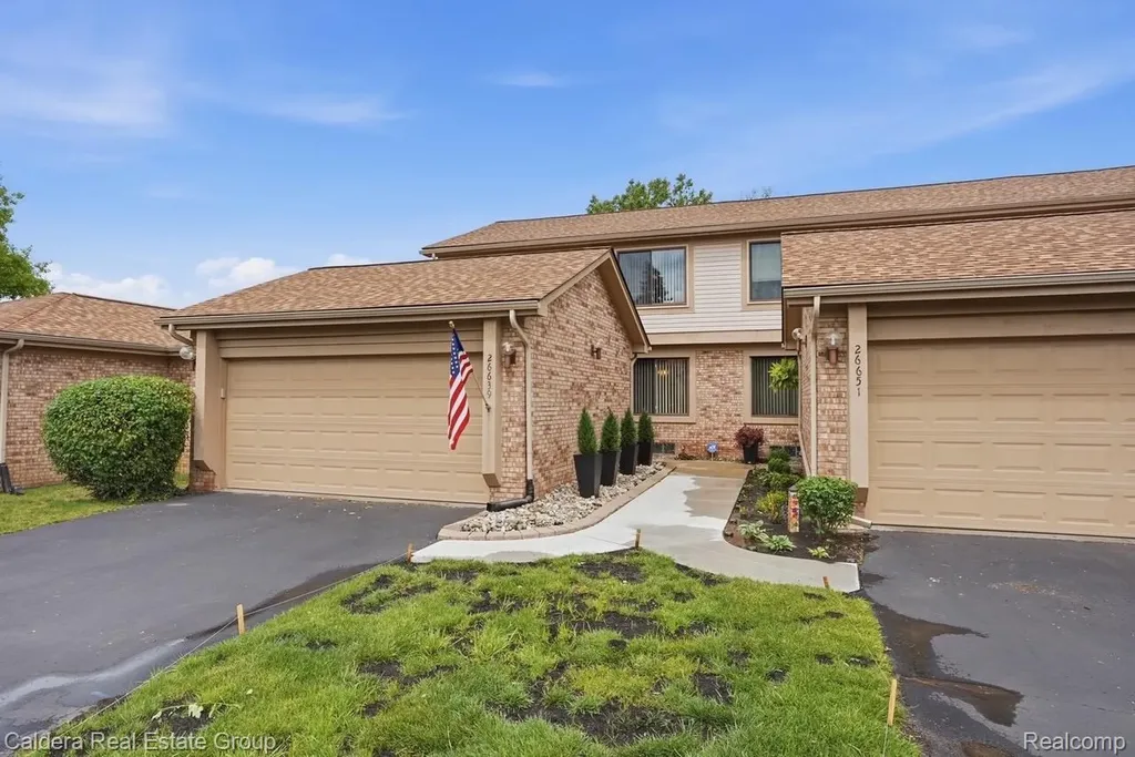 26639 Evergreen Meadows Court Southfield City MI 48076