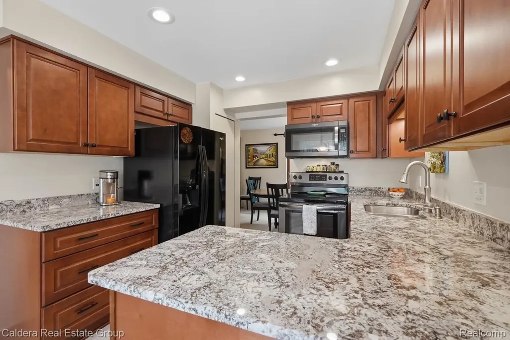 26639 Evergreen Meadows Court Southfield City MI 48076