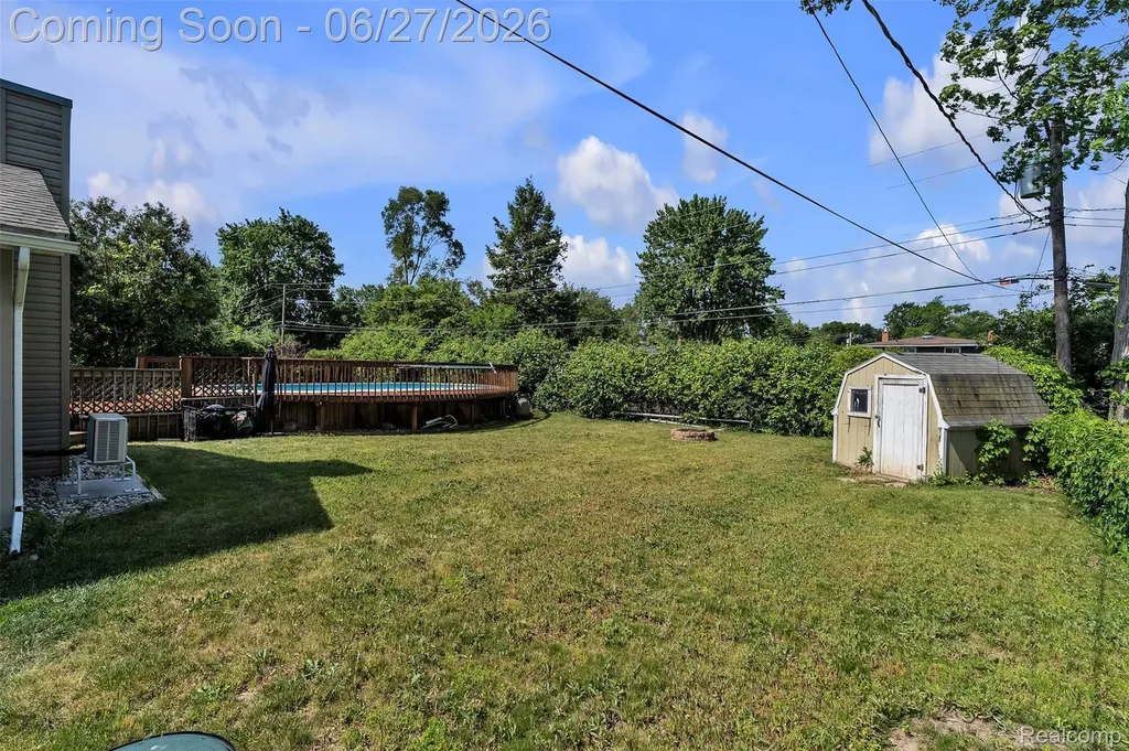 2752 Red Arrow Drive Commerce Charter Township MI 48382