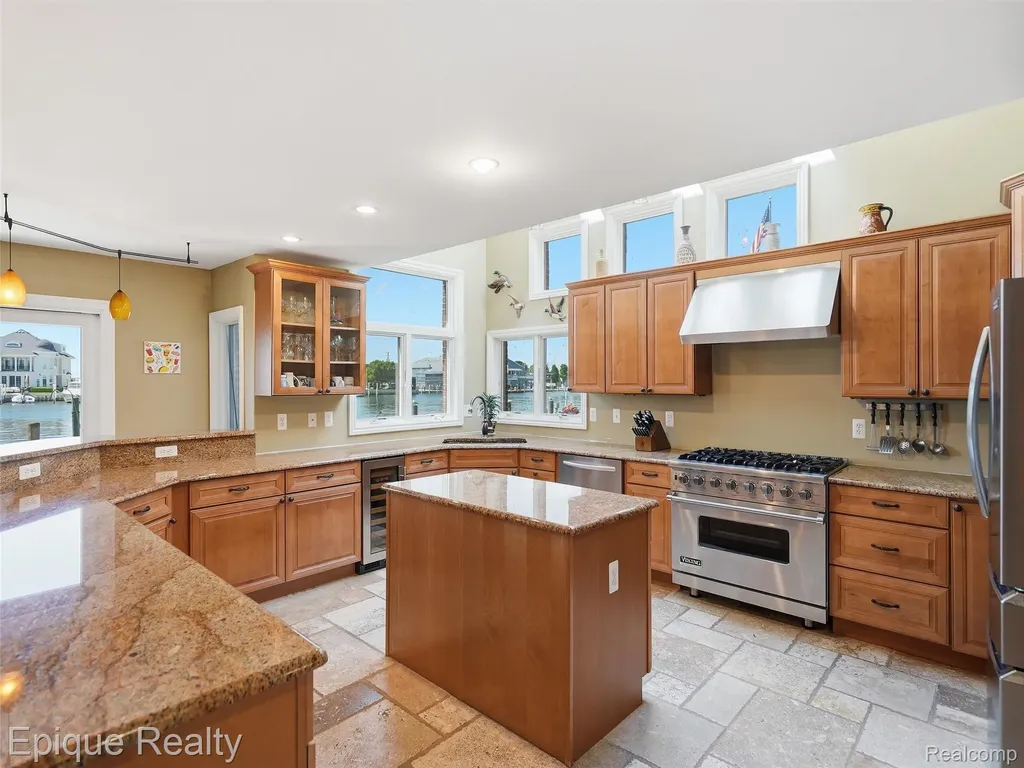 33124 North River Road Harrison Charter Township MI 48045
