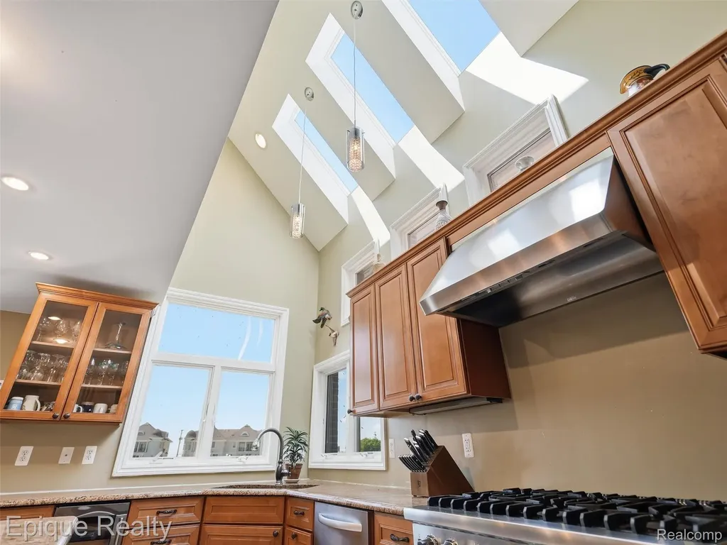 33124 North River Road Harrison Charter Township MI 48045
