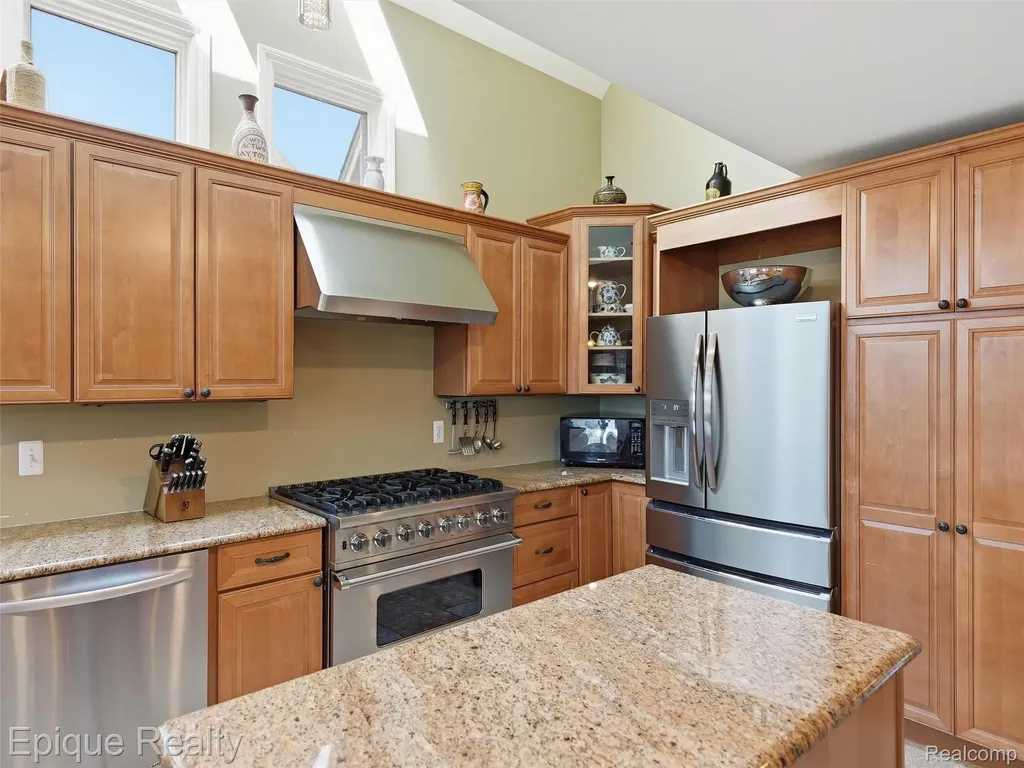 33124 North River Road Harrison Charter Township MI 48045