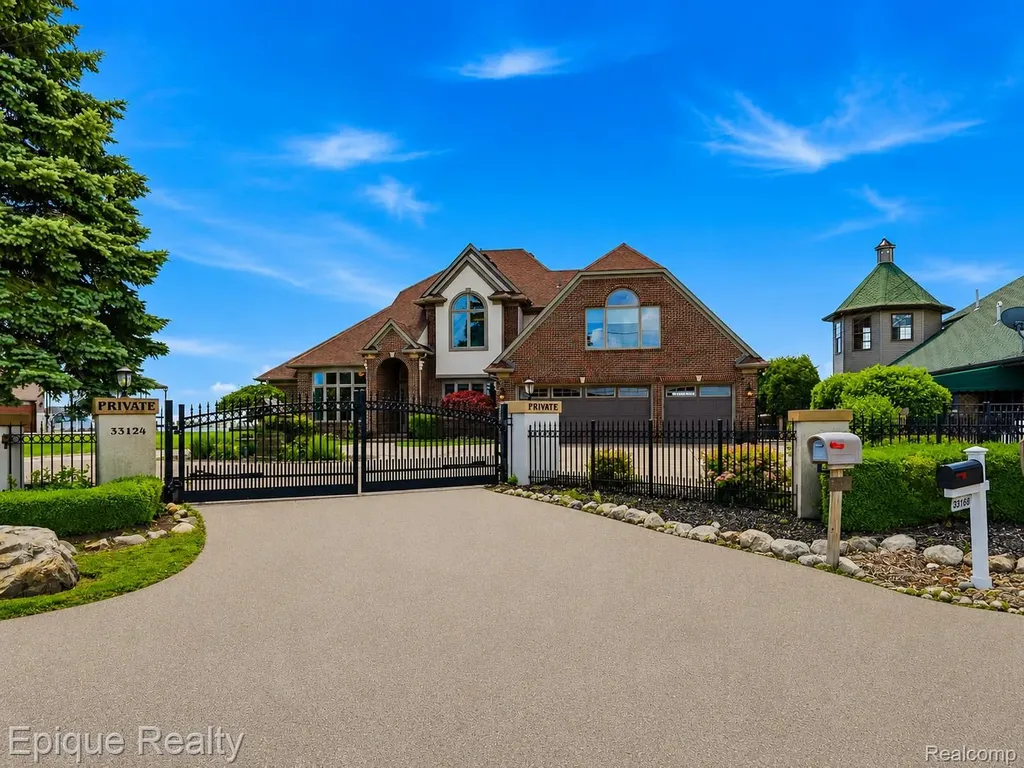 33124 North River Road Harrison Charter Township MI 48045