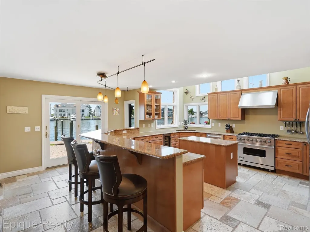 33124 North River Road Harrison Charter Township MI 48045