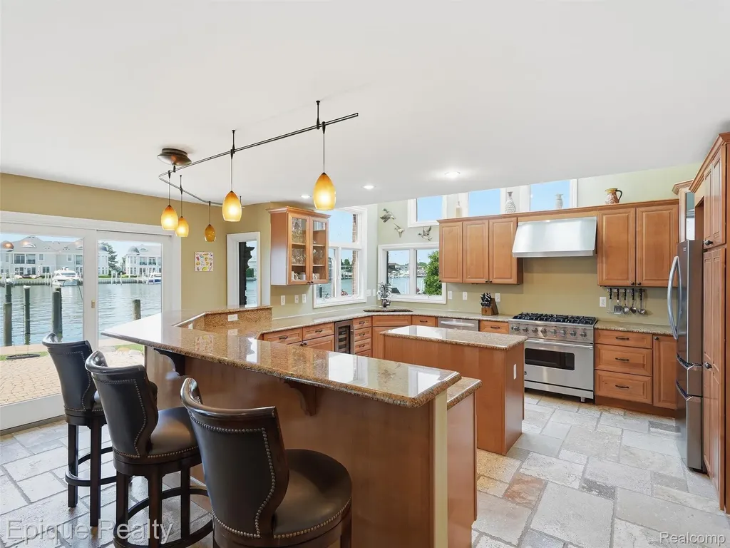 33124 North River Road Harrison Charter Township MI 48045