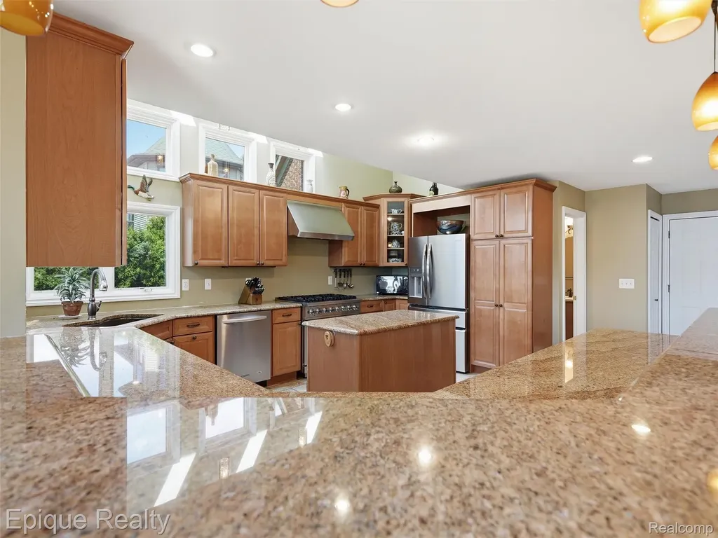 33124 North River Road Harrison Charter Township MI 48045