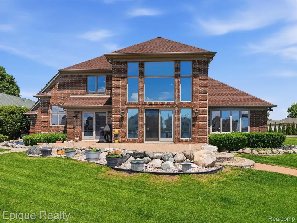 33124 North River Road Harrison Charter Township MI 48045
