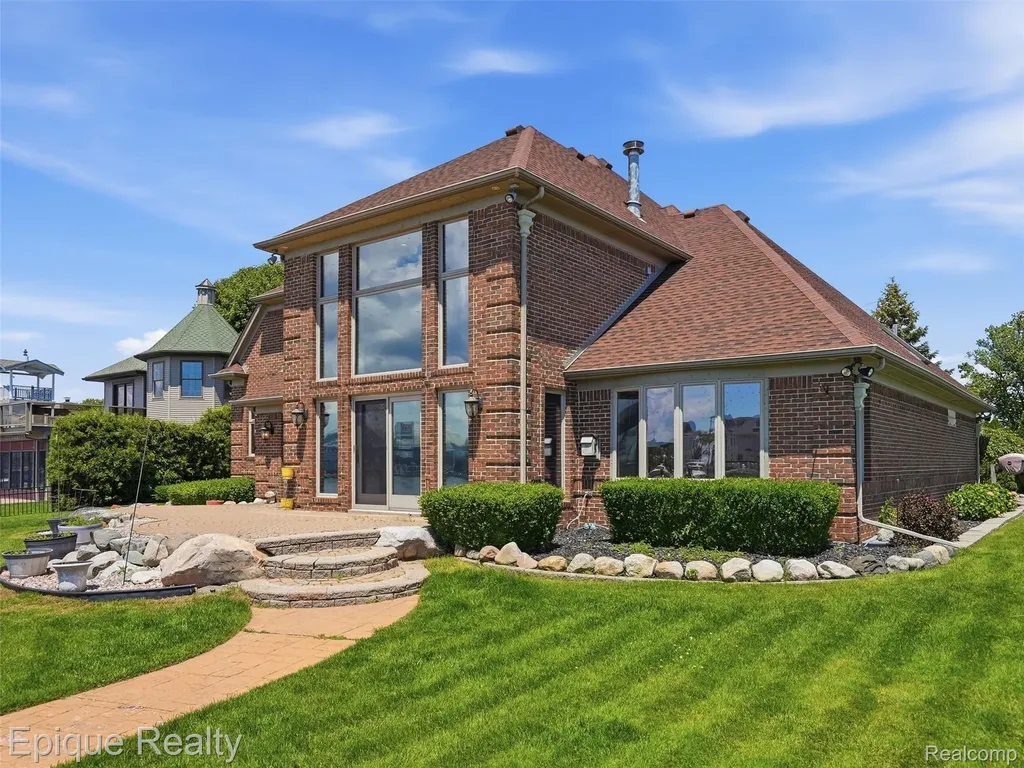 33124 North River Road Harrison Charter Township MI 48045