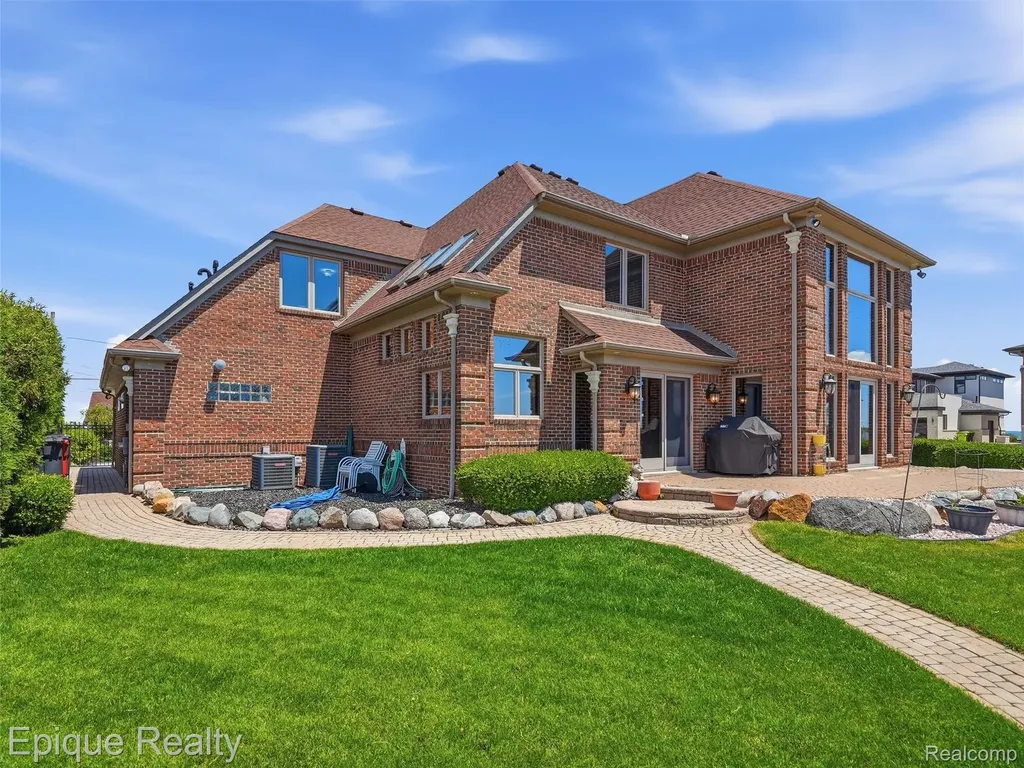 33124 North River Road Harrison Charter Township MI 48045
