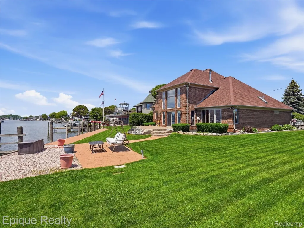 33124 North River Road Harrison Charter Township MI 48045