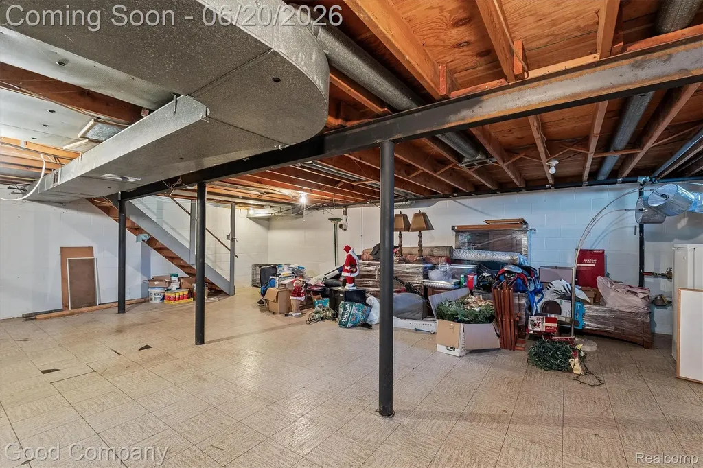 833 Cobblestone Drive Rochester Hills City MI 48309