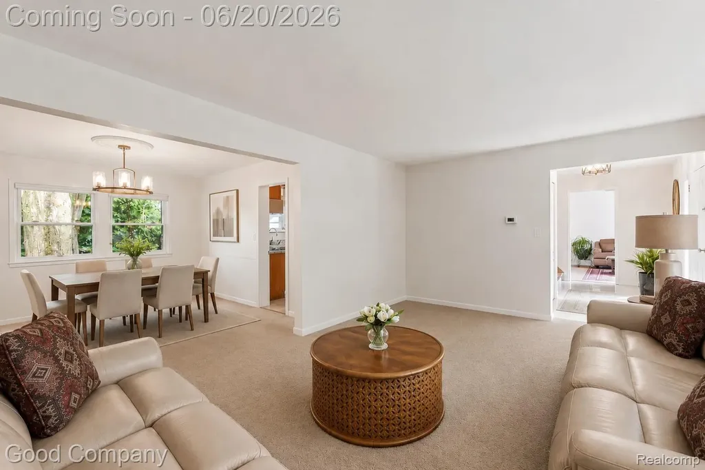 833 Cobblestone Drive Rochester Hills City MI 48309