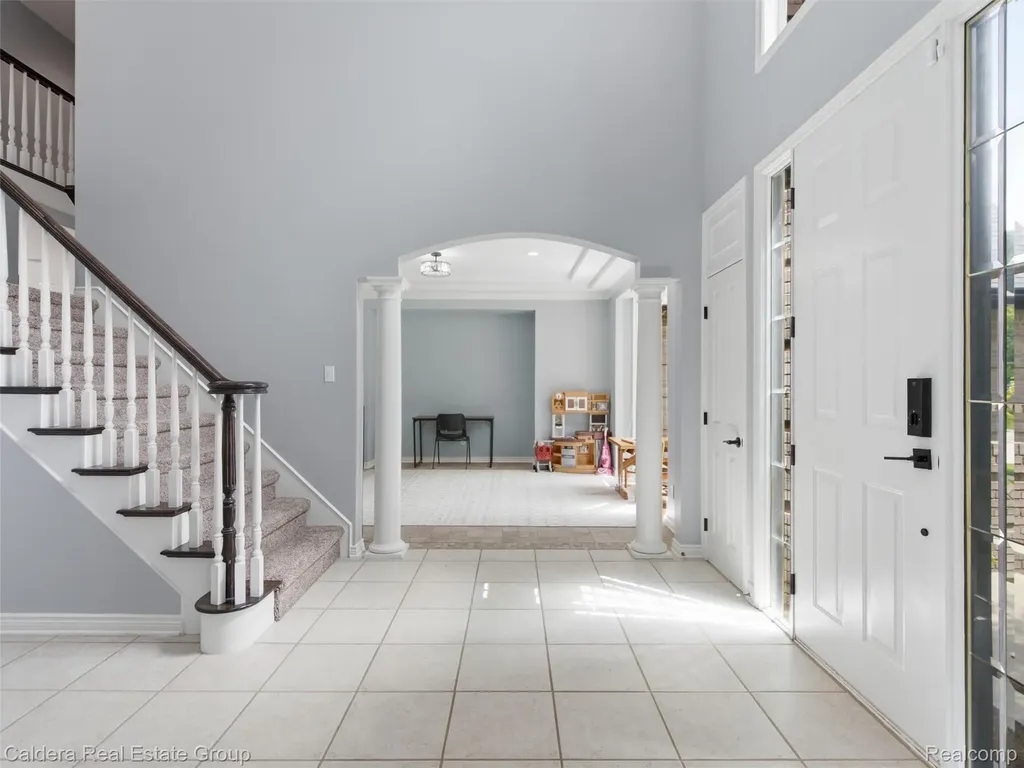 56015 Parkview Drive Shelby Charter Township MI 48316
