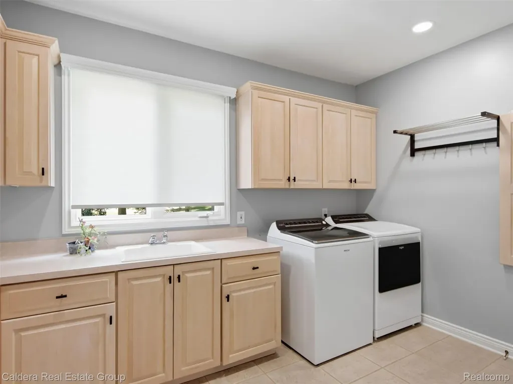 56015 Parkview Drive Shelby Charter Township MI 48316