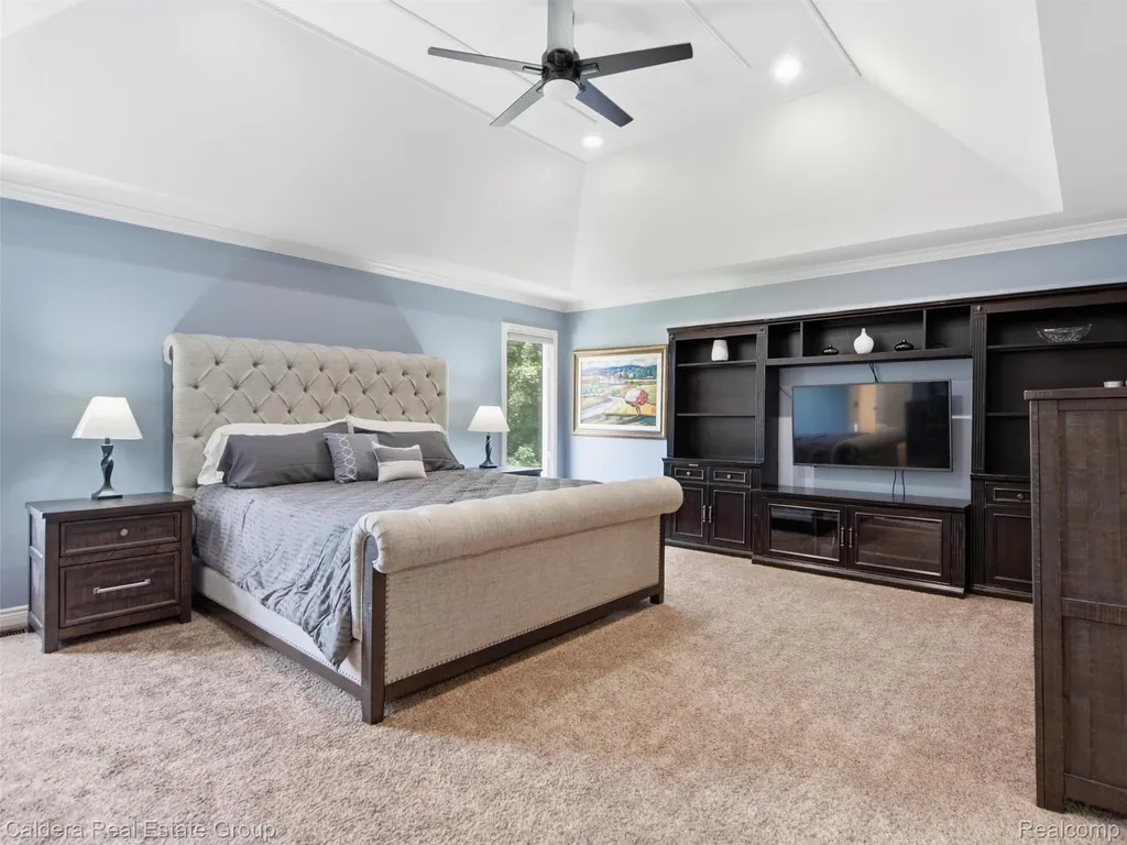 56015 Parkview Drive Shelby Charter Township MI 48316